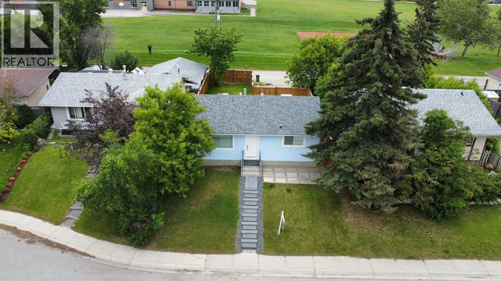 119 Maranda Close NE - 23