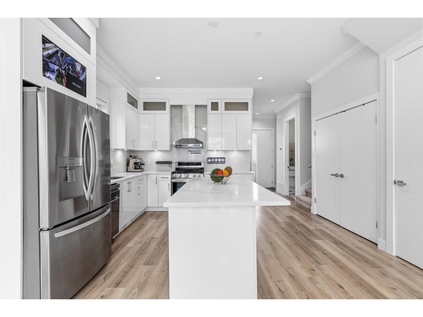 5 Bed, 5 Bath House for Sale in Langley – 19660 74A AVENUE, Langley – MLS# R3132154 - Image 9