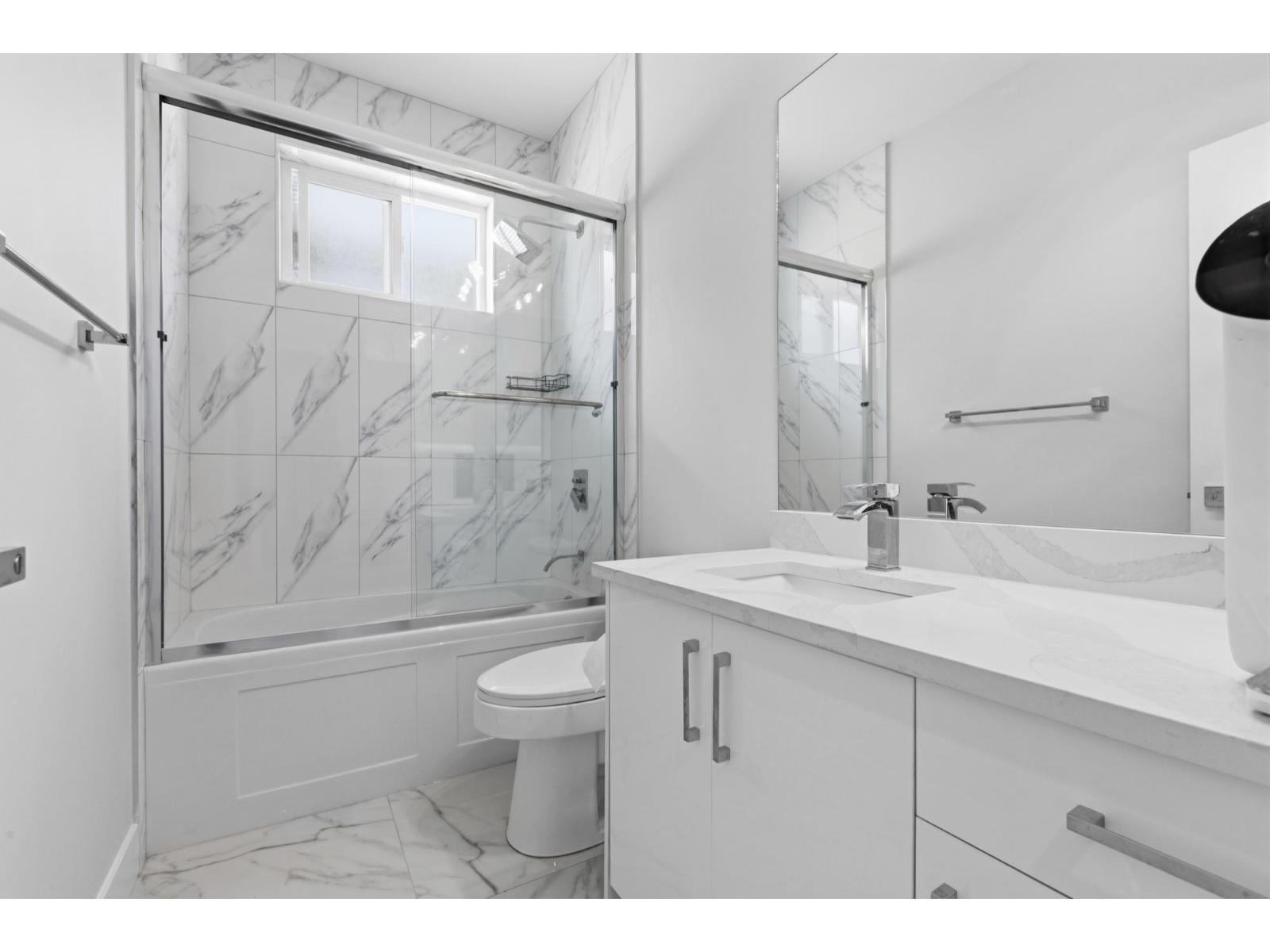 5 Bed, 5 Bath House for Sale in Langley – 19660 74A AVENUE, Langley – MLS# R3132154 - Image 21