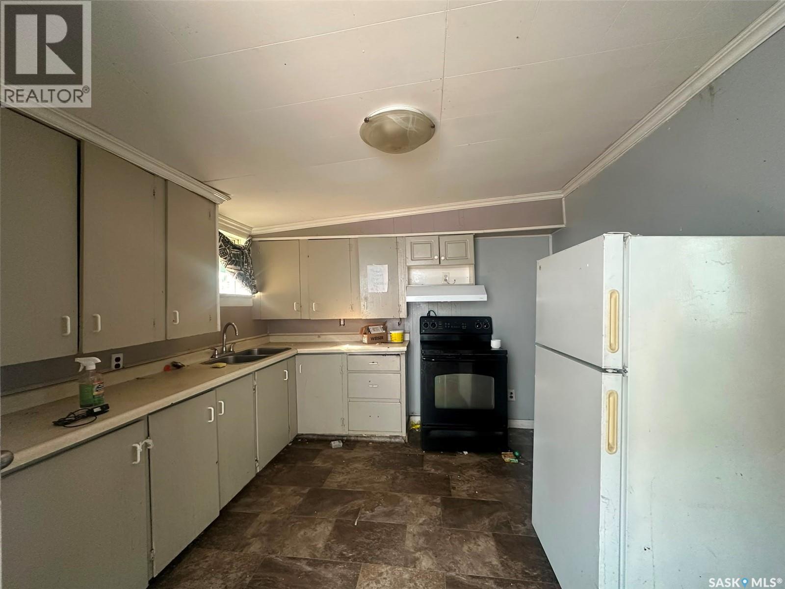 619 L AVENUE S, Saskatoon — photo 2