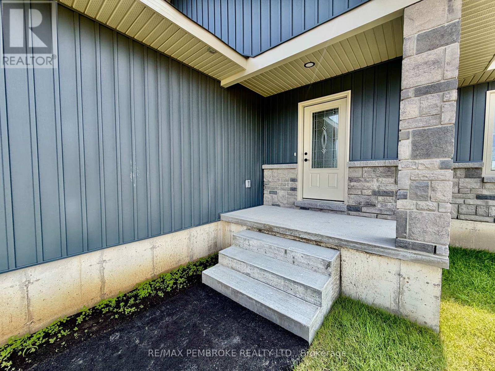 13 EDDY CRESCENT