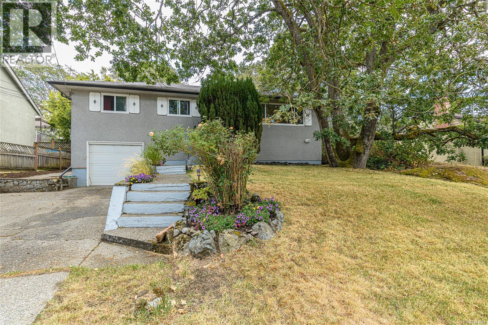  2975 Harriet Road, Victoria