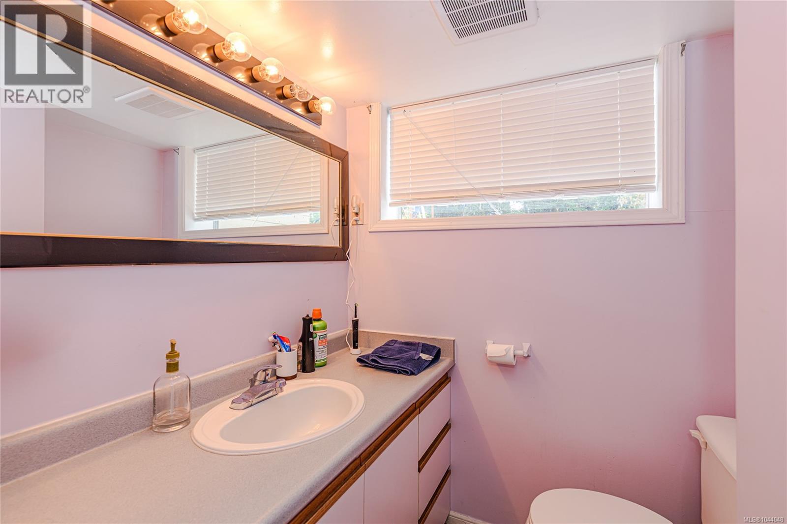  2975 Harriet Road, Victoria