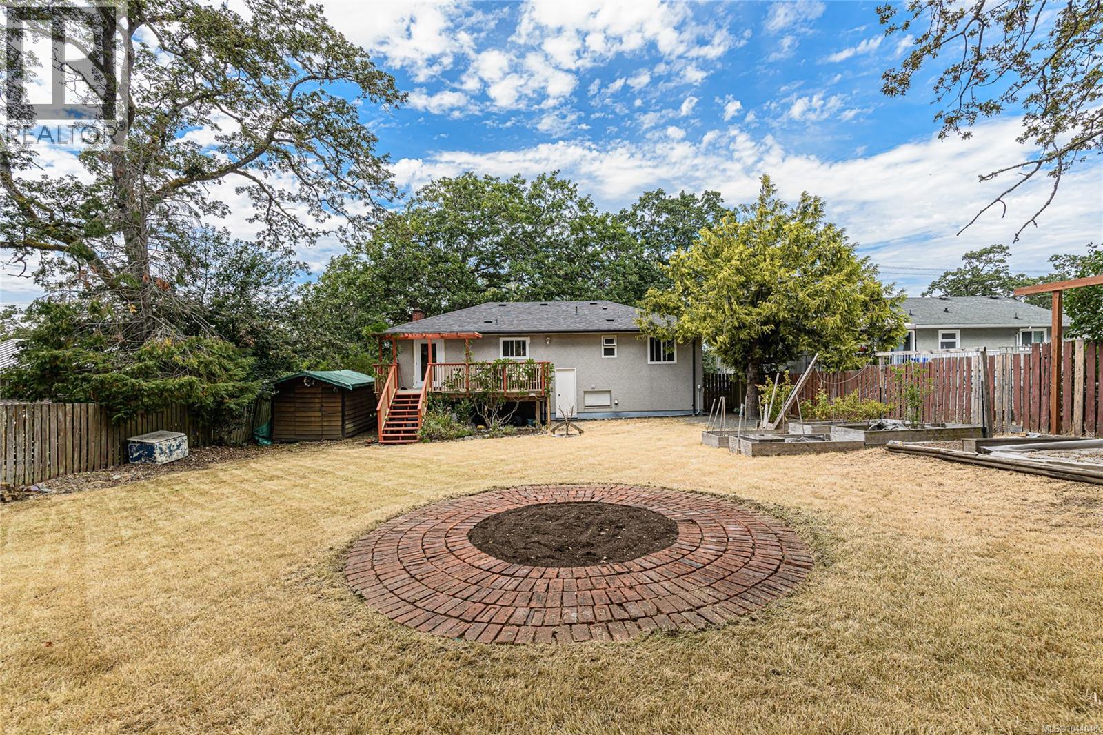  2975 Harriet Road, Victoria