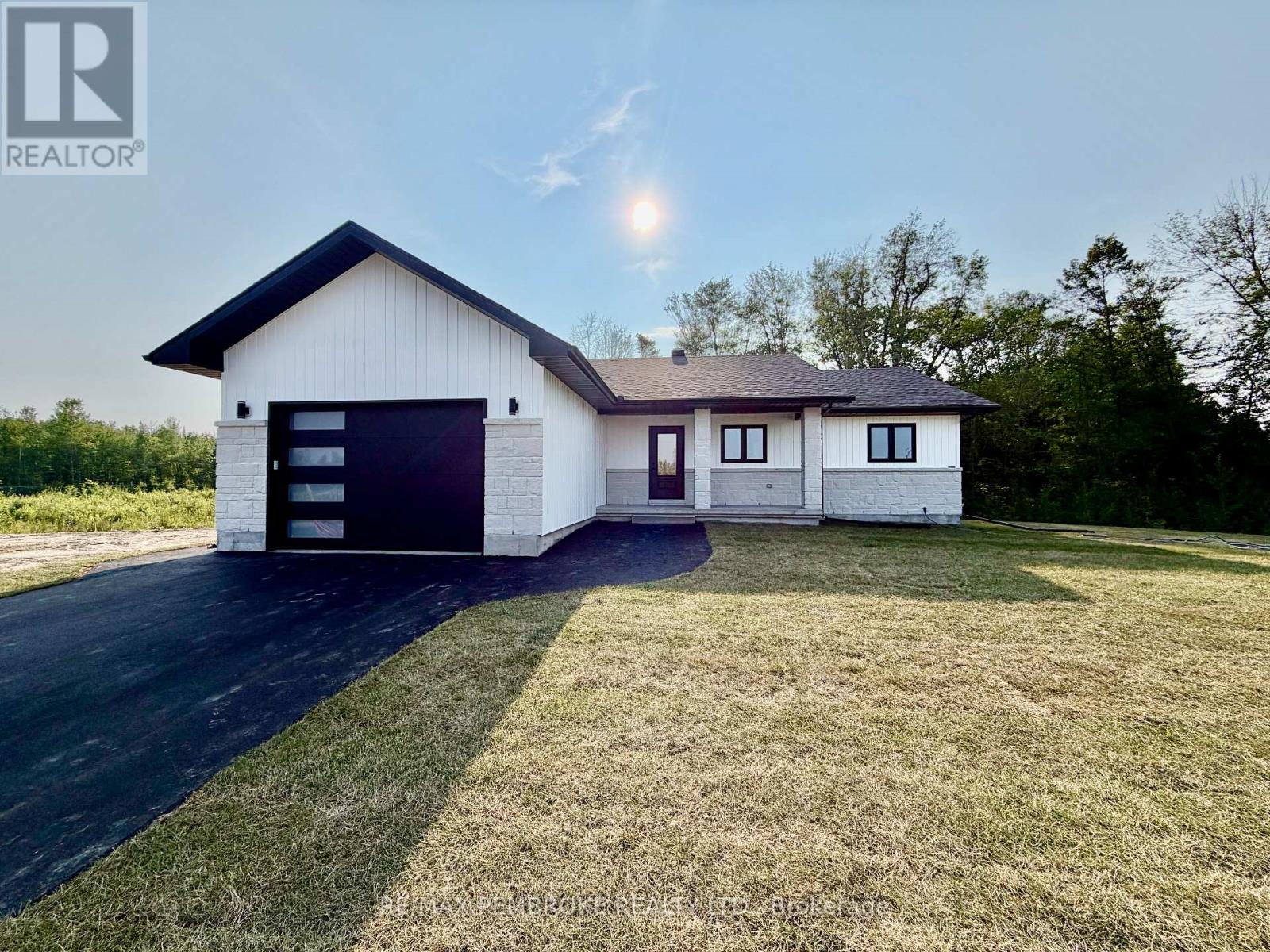 55 EDDY CRESCENT - 1