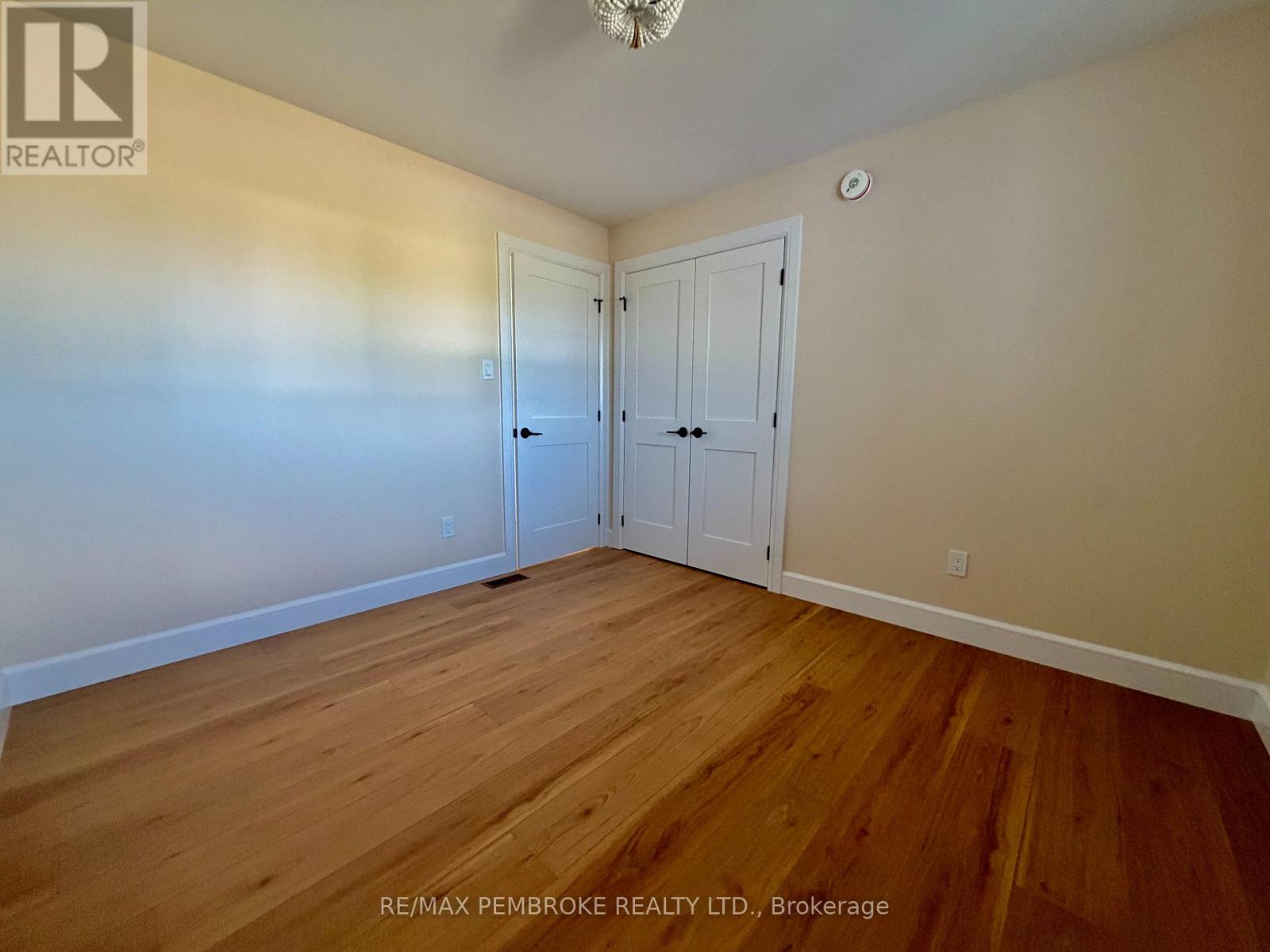 55 EDDY CRESCENT - 15