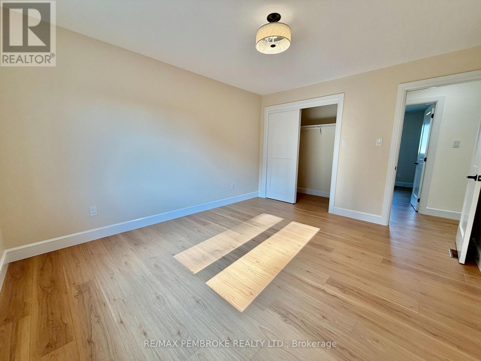 55 EDDY CRESCENT - 7