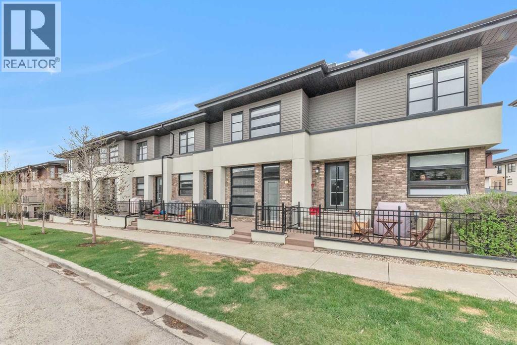 55 Aspen Hill Green SW - 2