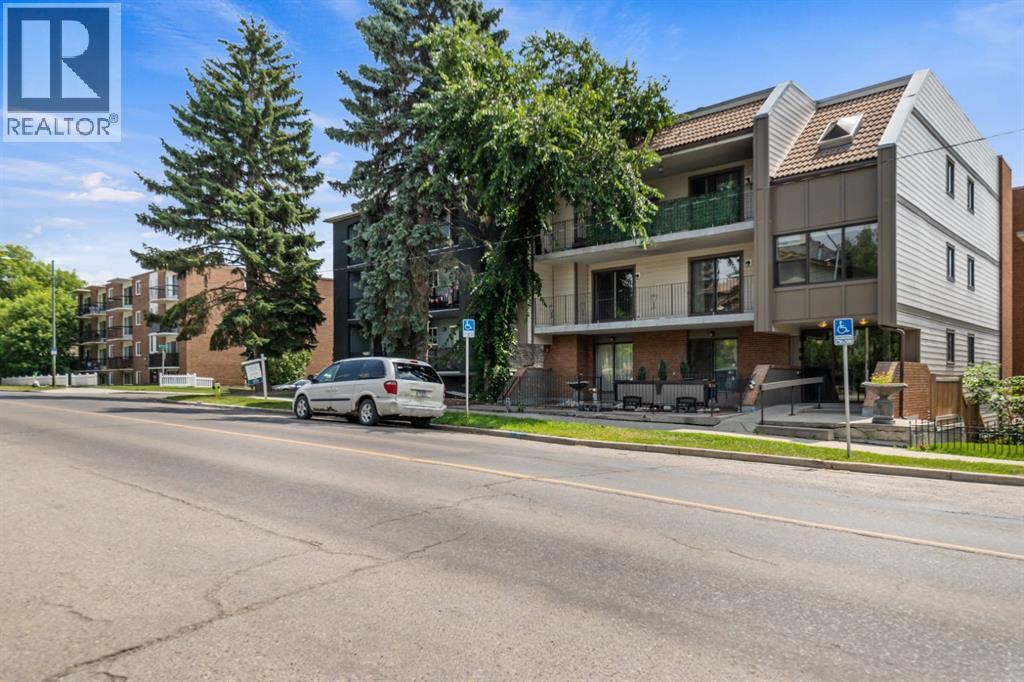 #4 1607 26 Avenue SW - 2