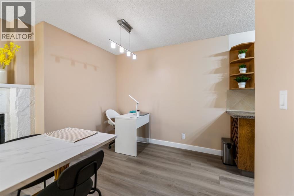 #4 1607 26 Avenue SW - 9