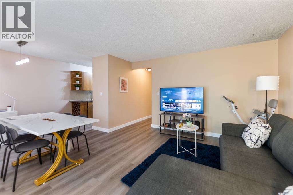 #4 1607 26 Avenue SW - 13