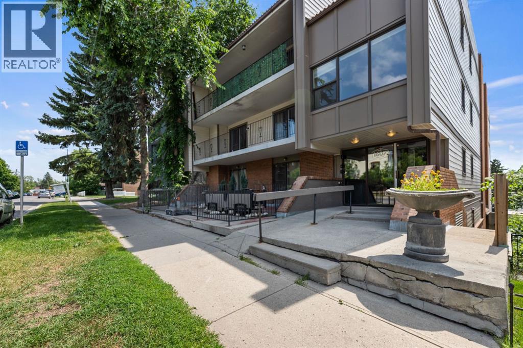 #4 1607 26 Avenue SW - 30