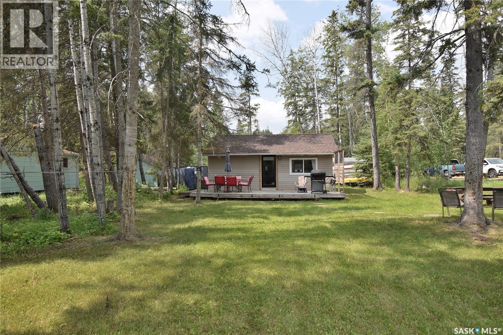 207 Kaldor AVENUE - 1