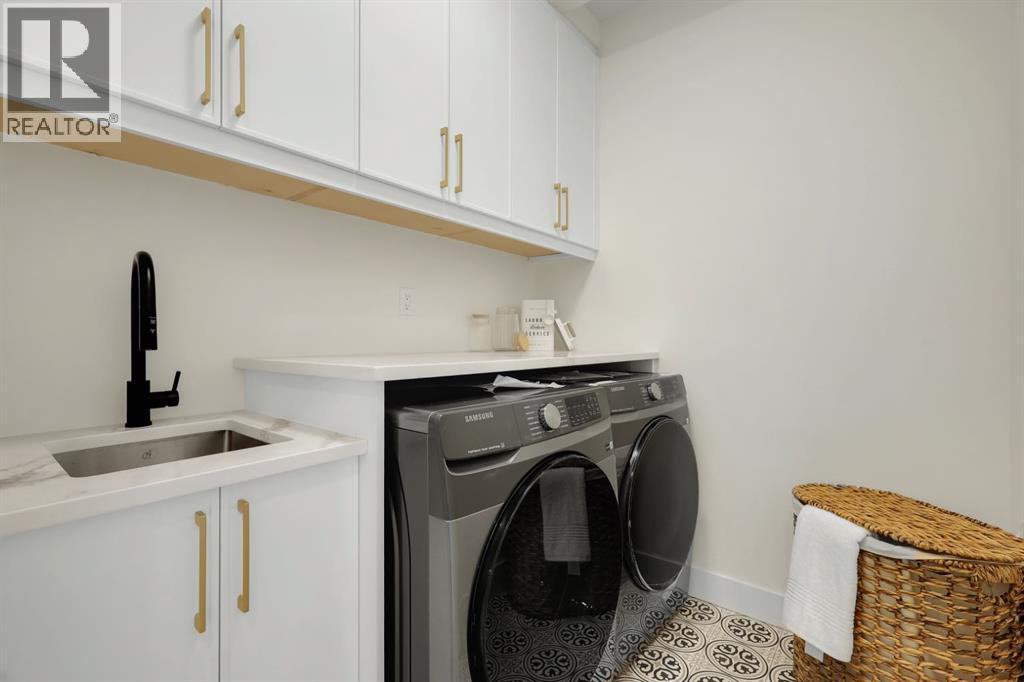 6428 33 Avenue NW - Image 29
