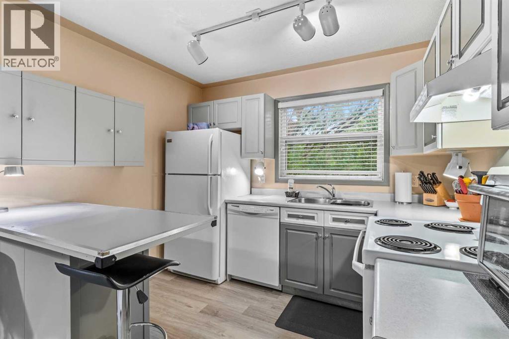 Listing photo – 105, 5435 Lakeshore Dr,, Sylvan Lake