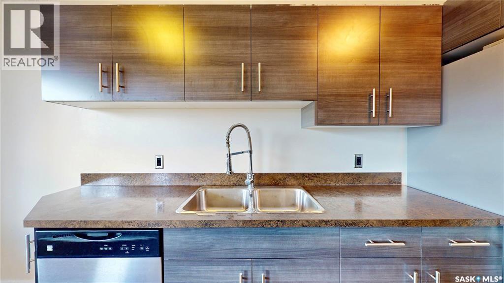 #12 405 Lorne STREET N - Image 11