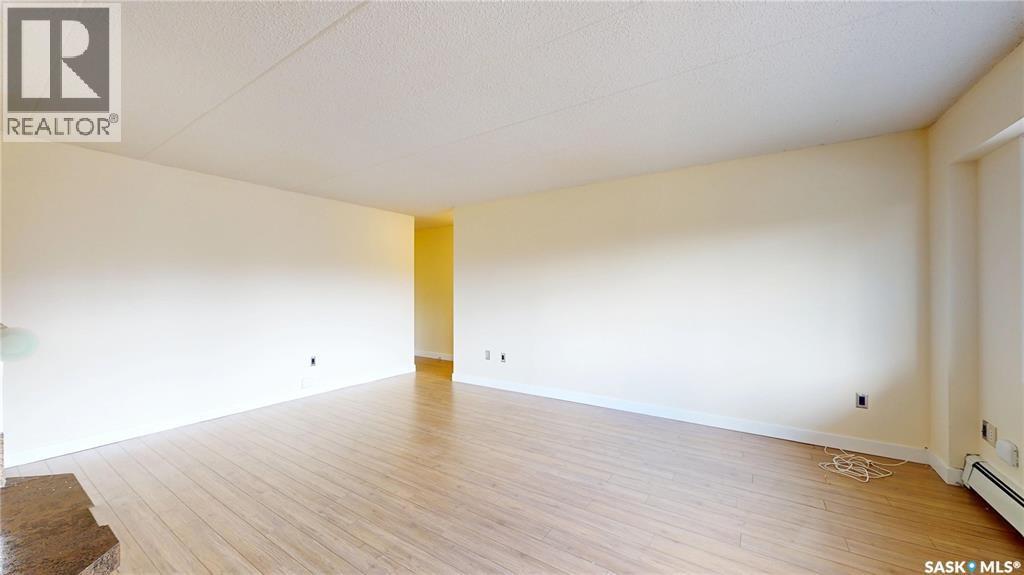 #12 405 Lorne STREET N - Image 15