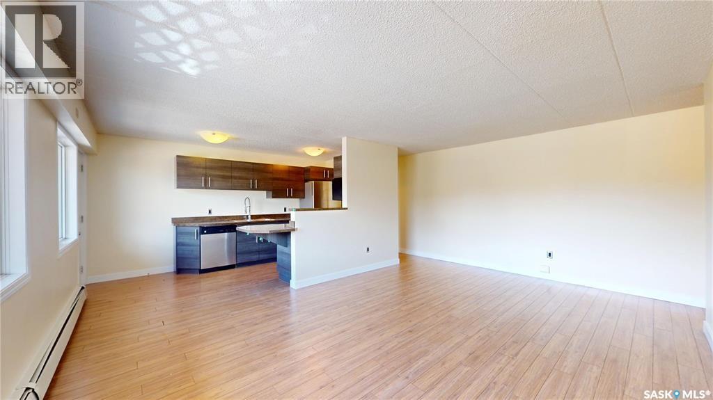 #12 405 Lorne STREET N - Image 16