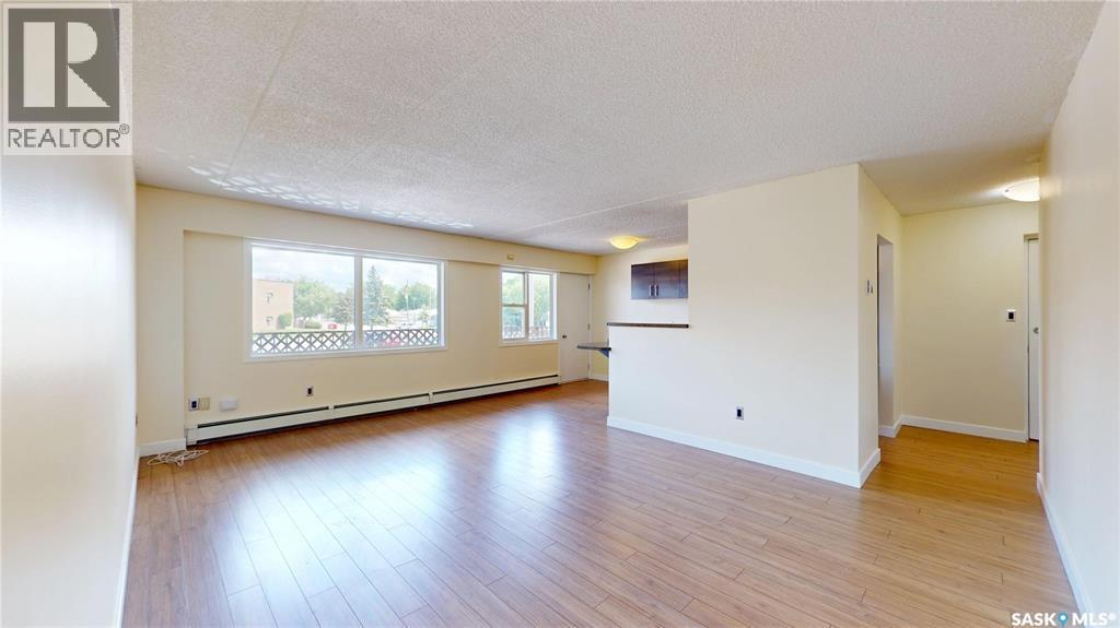 #12 405 Lorne STREET N - Image 19