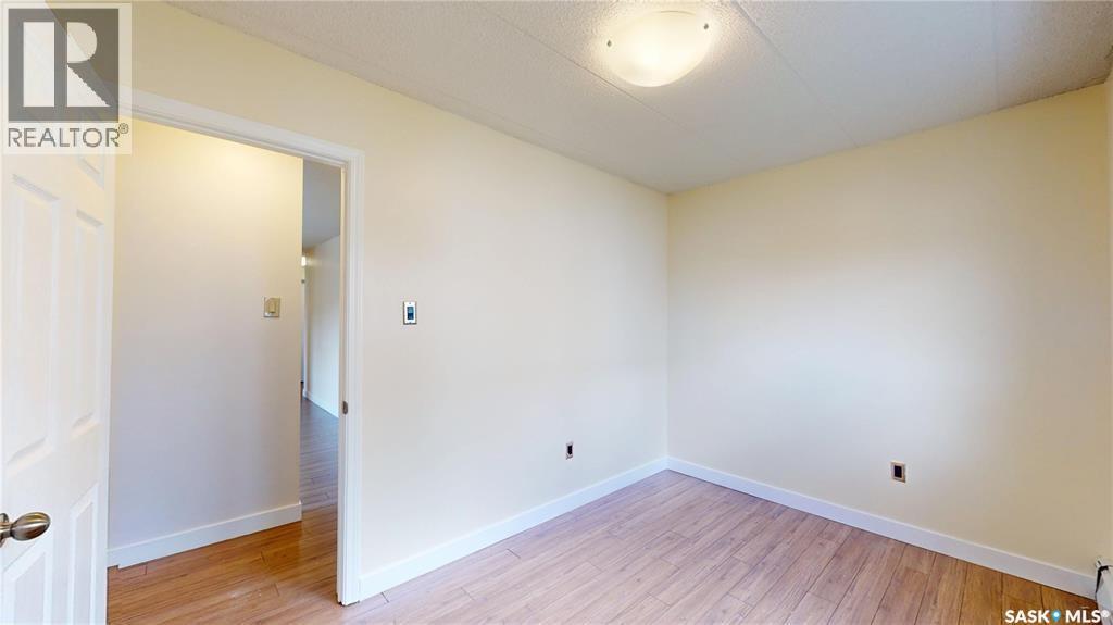 #12 405 Lorne STREET N - Image 26