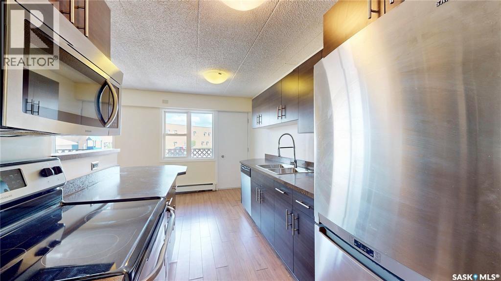 #12 405 Lorne STREET N - Image 9