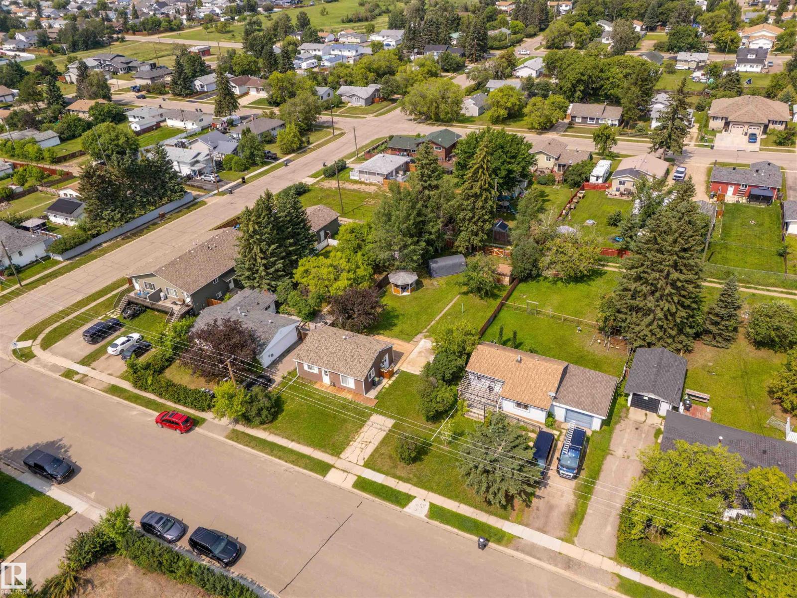 5712 50 AV - Image 25