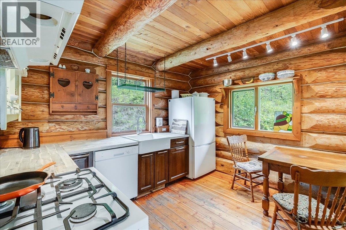8907 Martens Road - 13