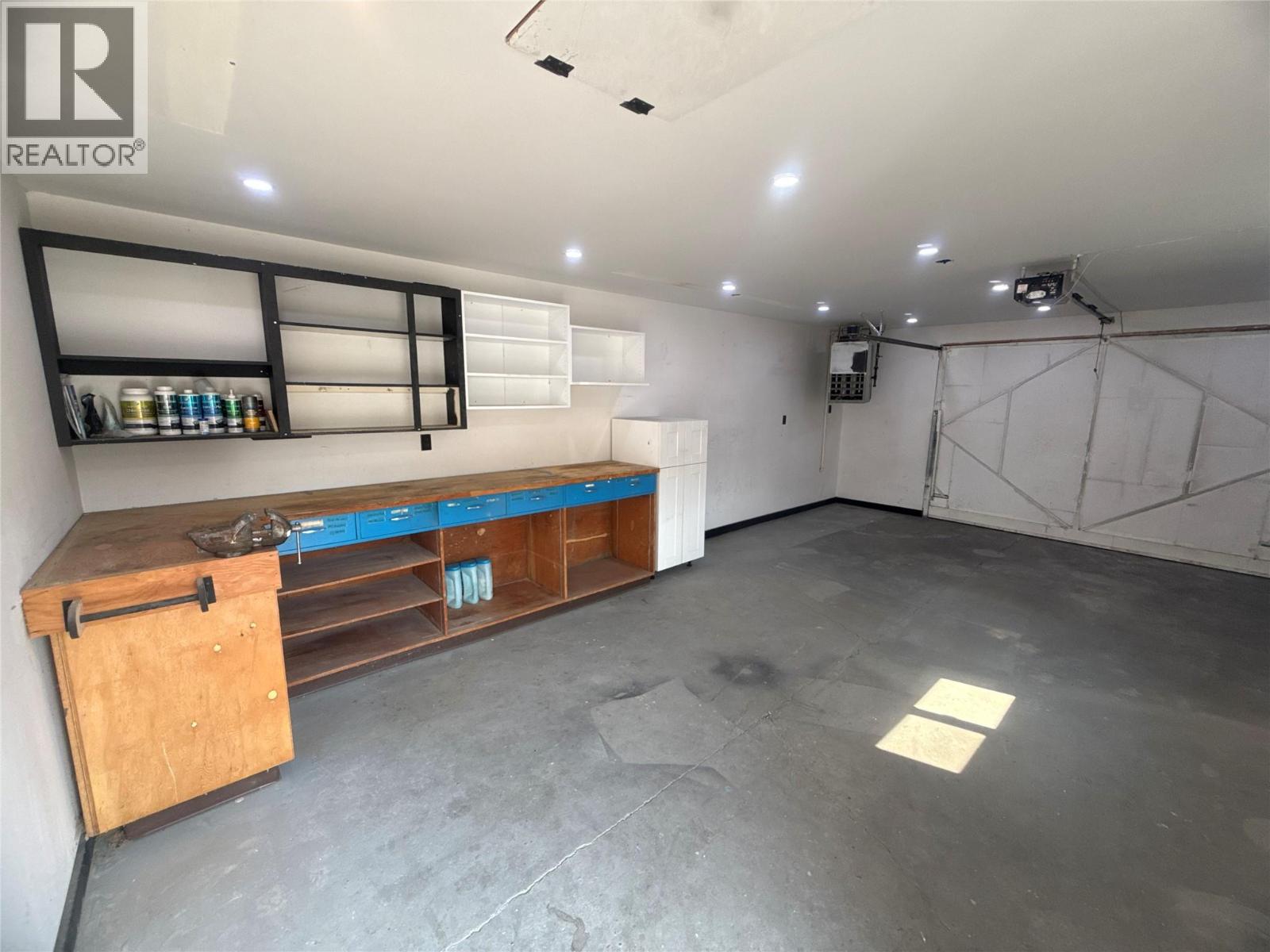 1909 2ND Street S - 33