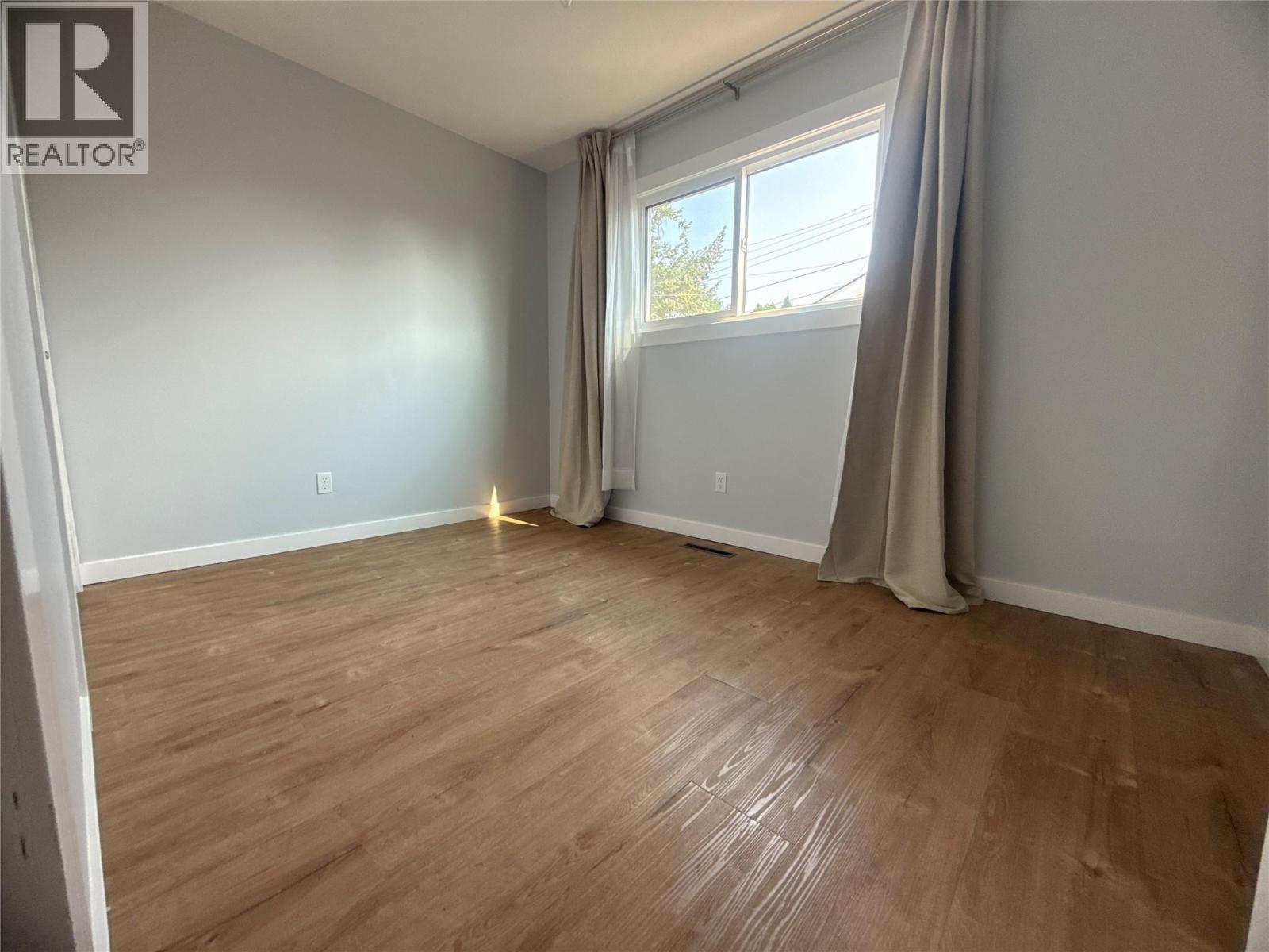 1909 2ND Street S - 15