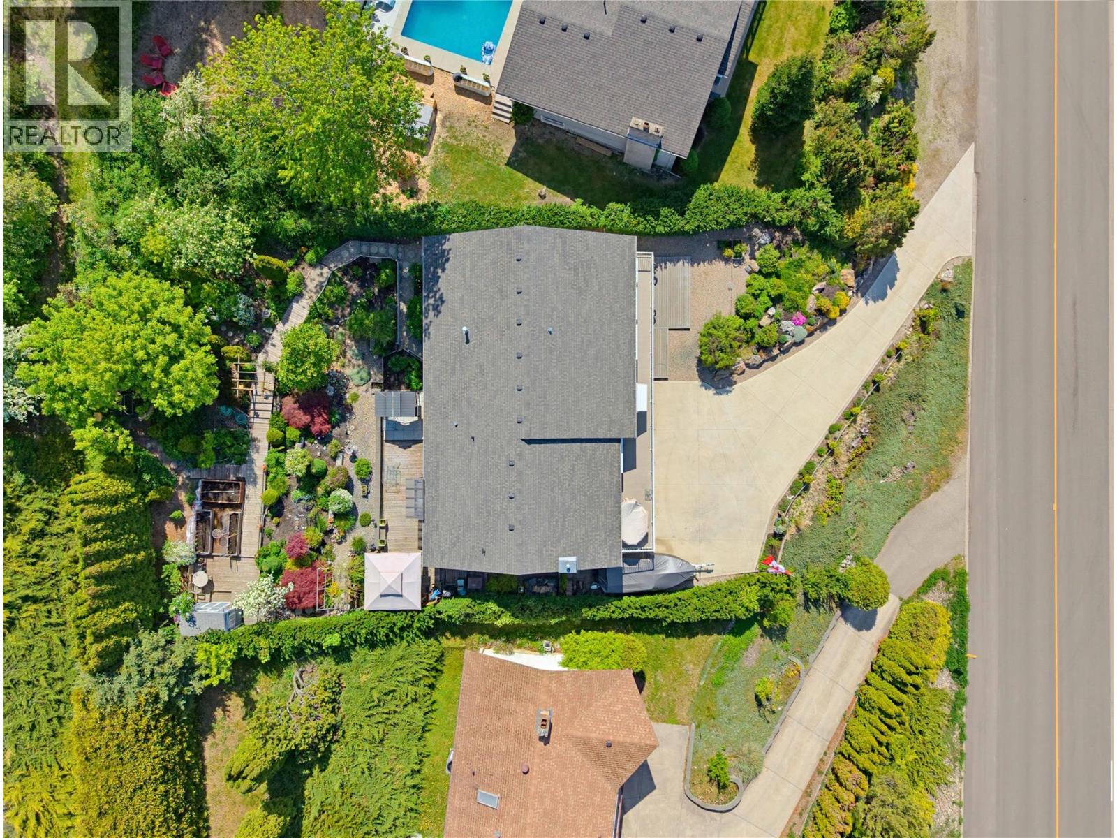 4410 Lakeshore Road NE - 40
