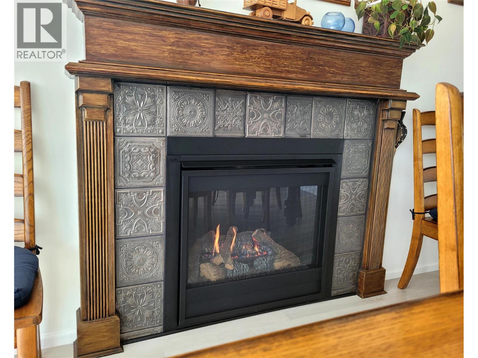 4410 Lakeshore Road NE - 9