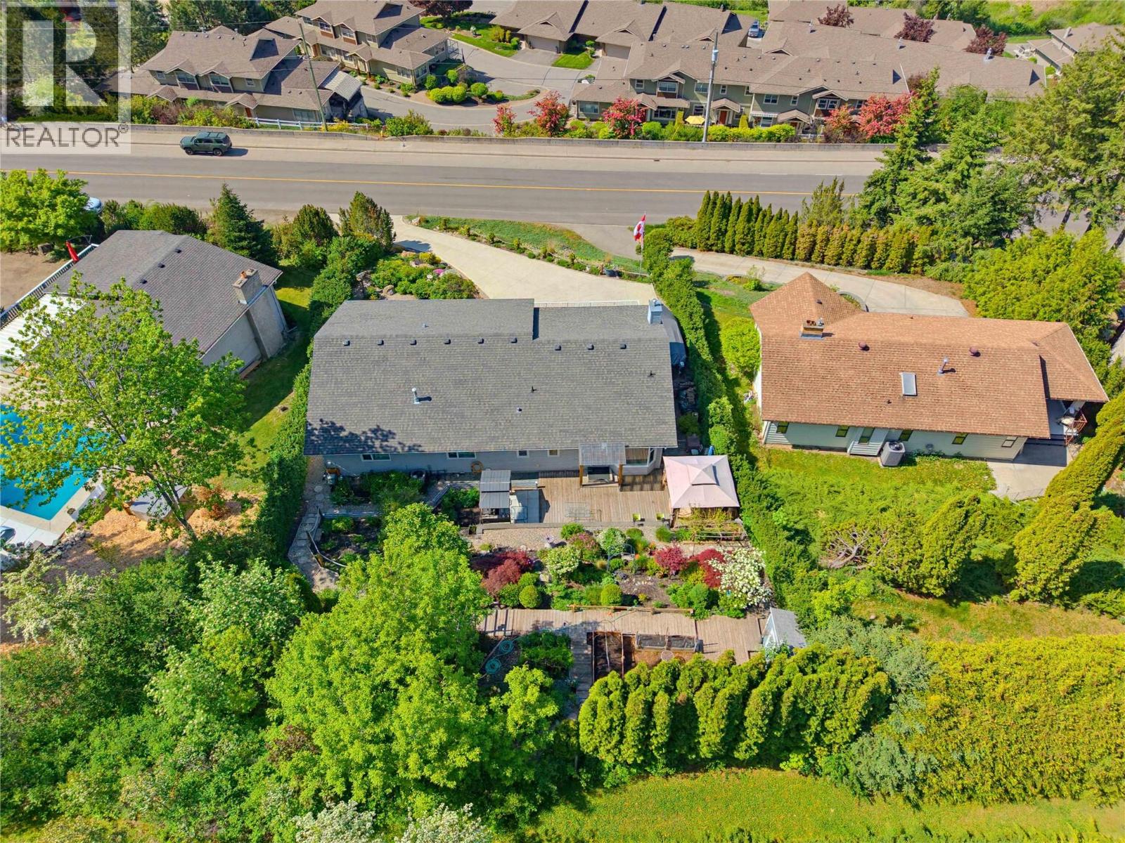 4410 Lakeshore Road NE - 41