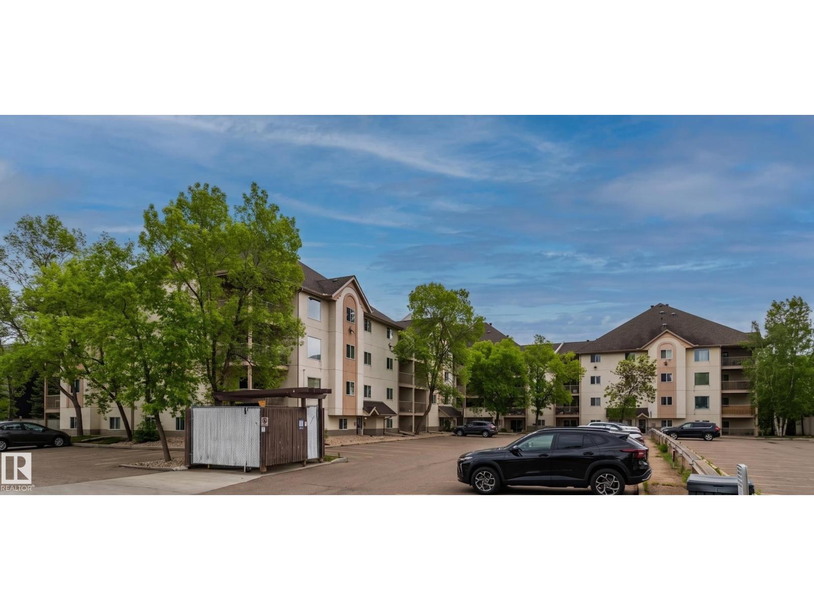 #104 17109 67 AV NW, Callingwood South, Edmonton photo 2