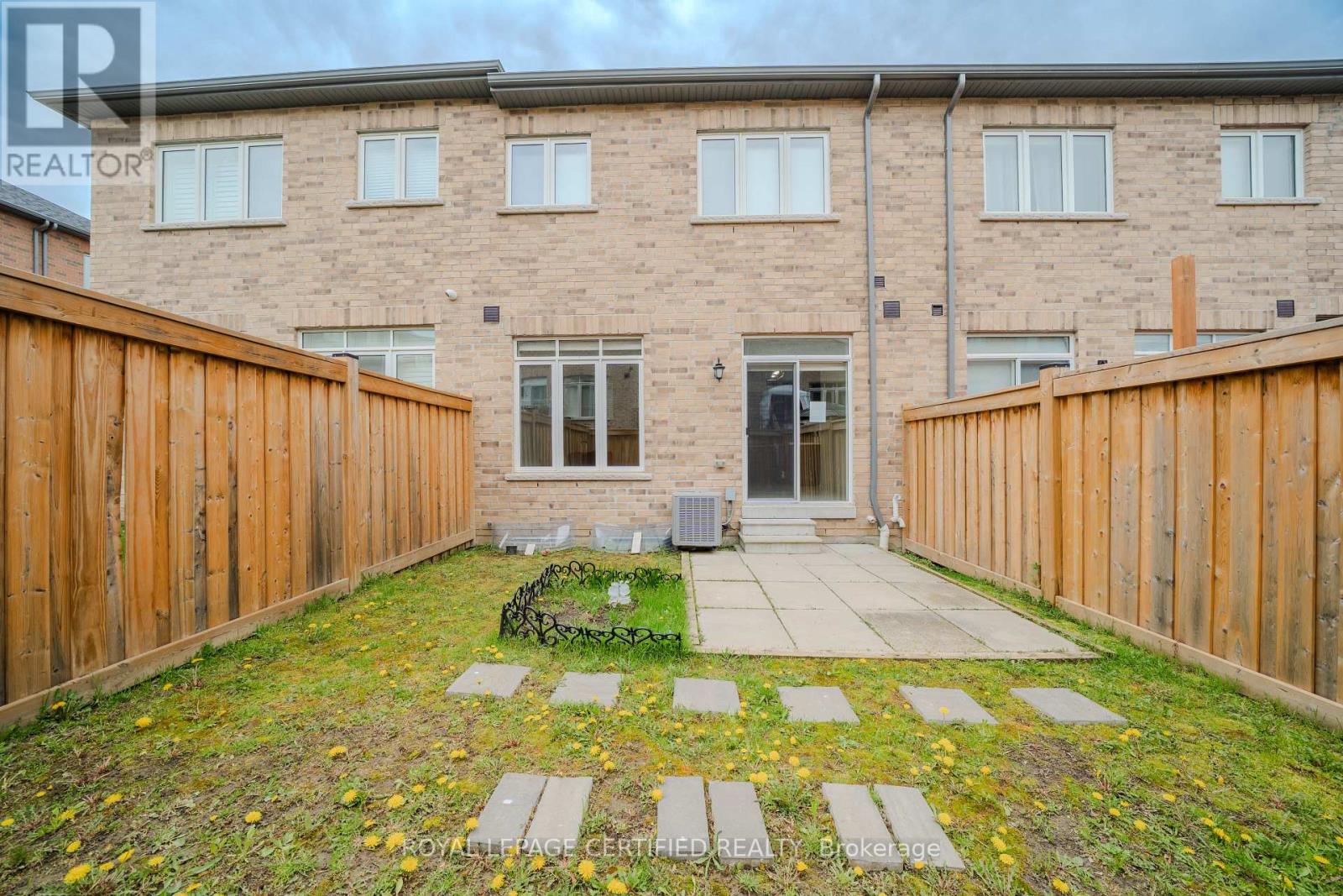 71 RIMROCK CRESCENT - 16