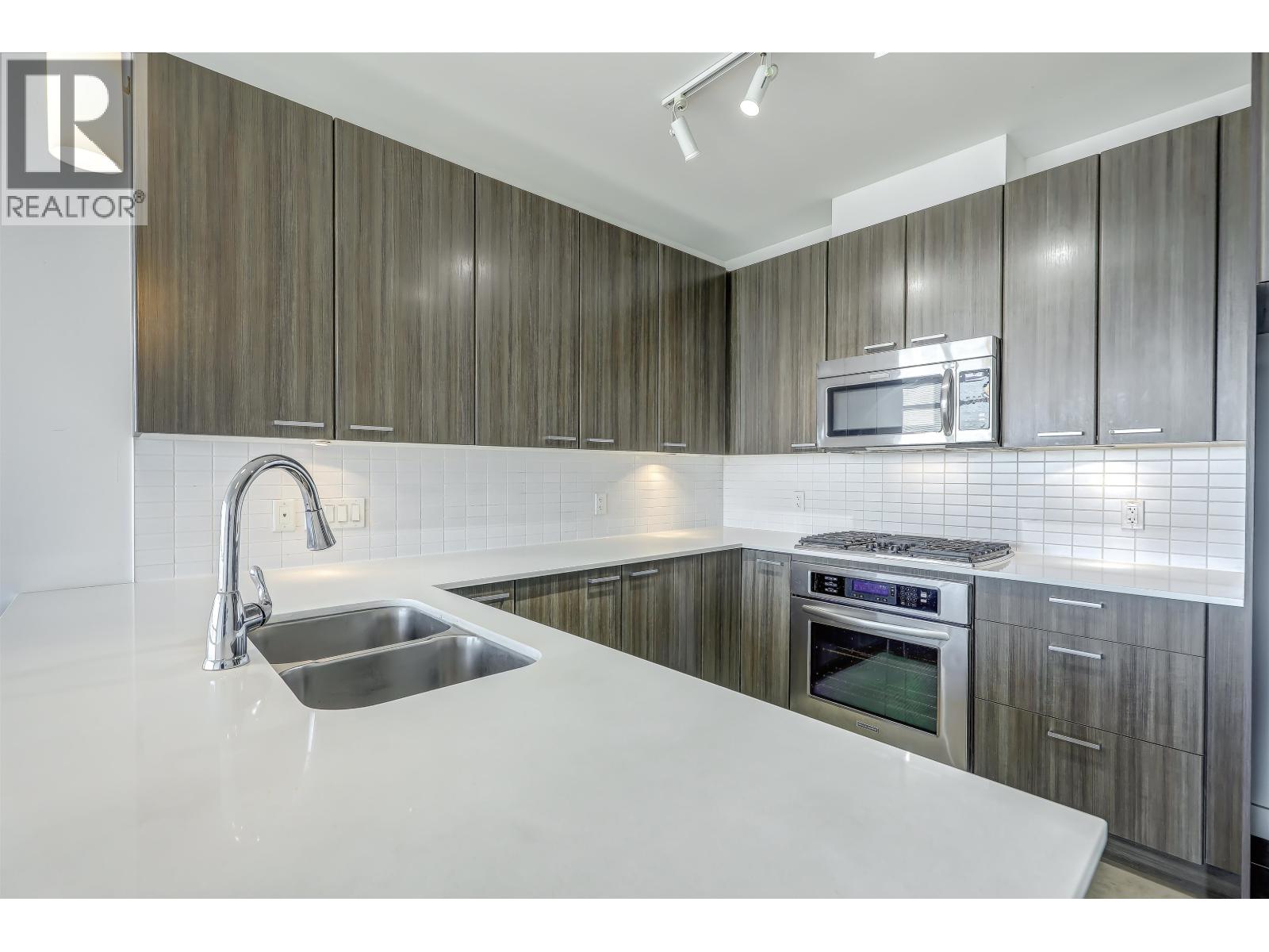 2106 2789 SHAUGHNESSY STREET, Port Coquitlam