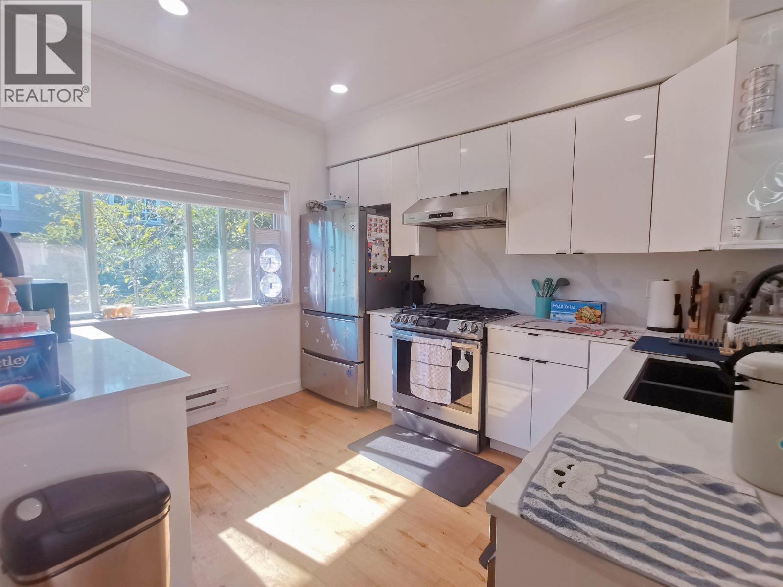 2 Bed, 3 Bath House for Sale in Richmond – 2 9288 KEEFER AVENUE, Richmond – MLS# R3149805