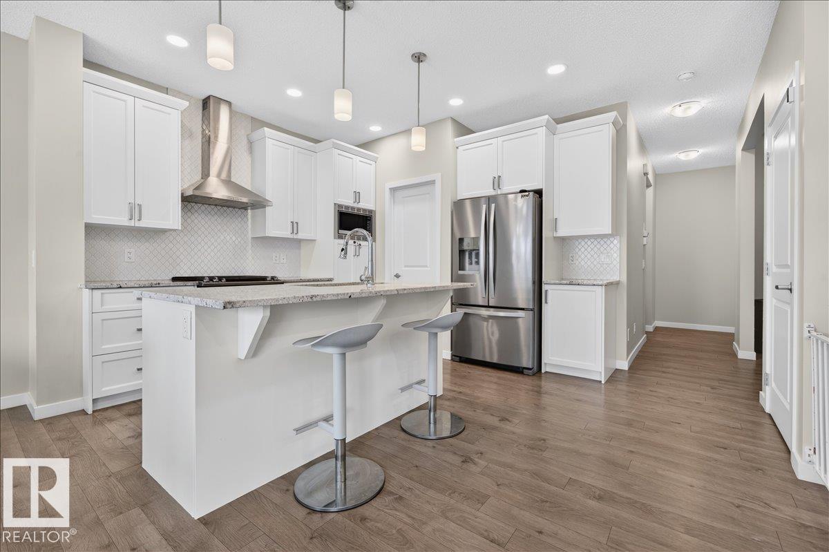 2709 Collins Crescent SW - 15