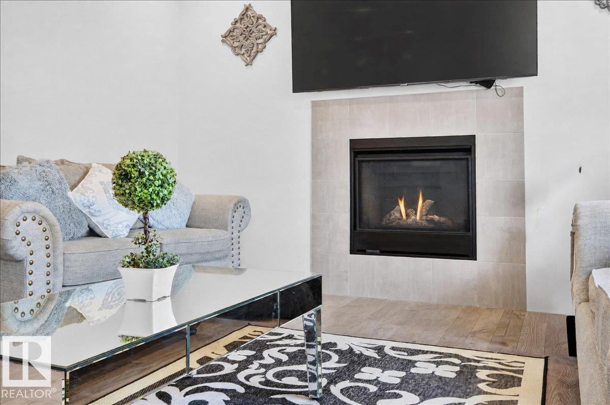2709 Collins Crescent SW - 30