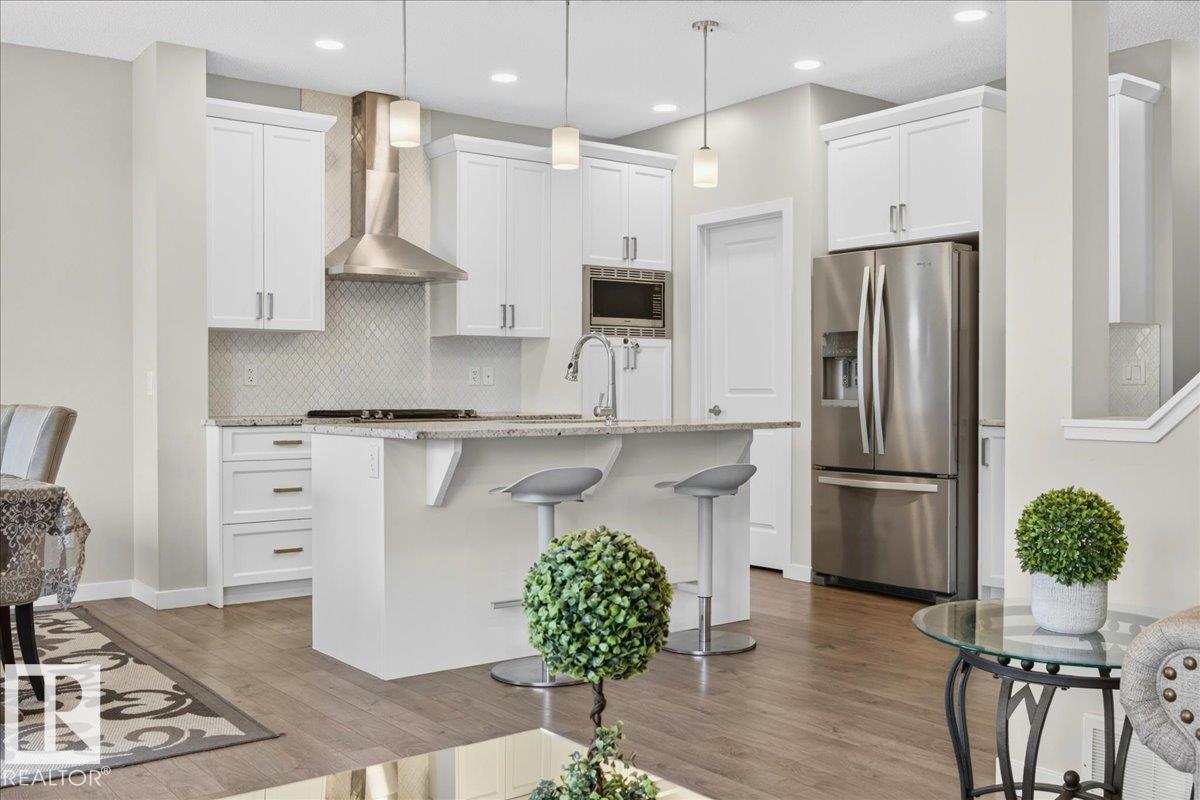 2709 Collins Crescent SW - 31