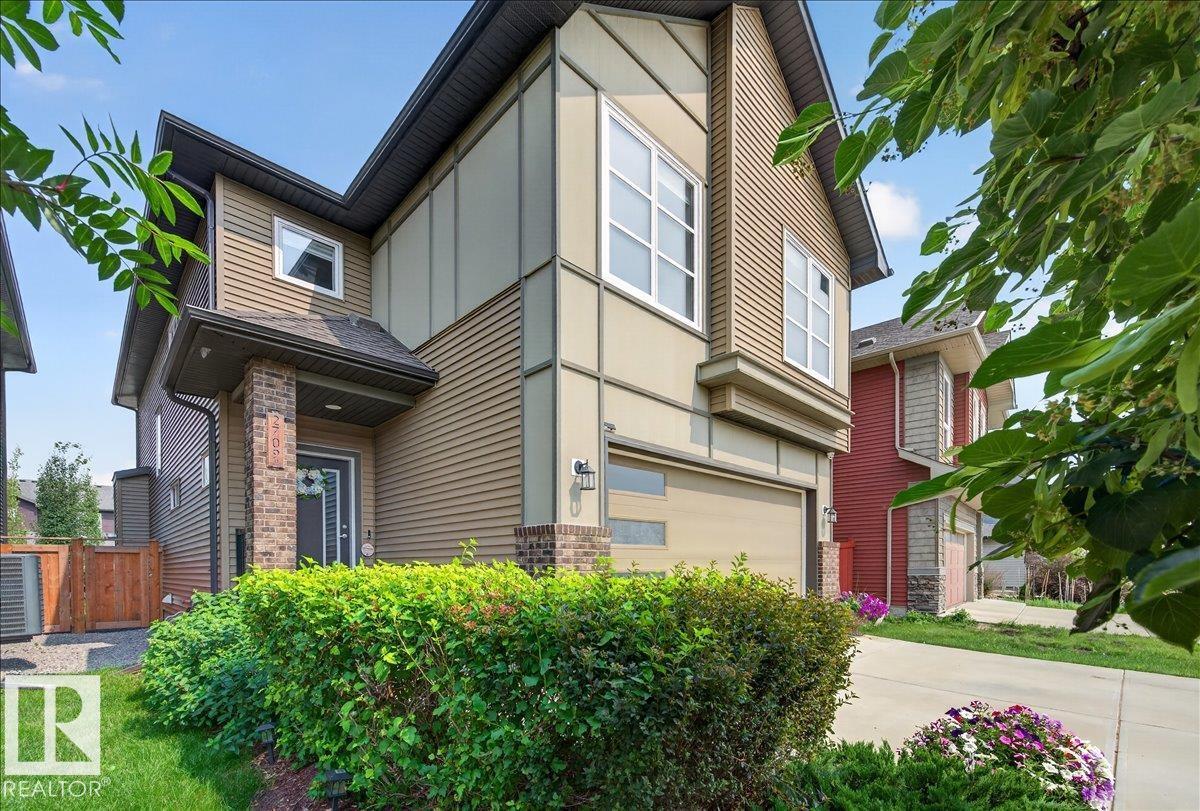 2709 Collins Crescent SW SW, Cavanagh, Edmonton photo 4