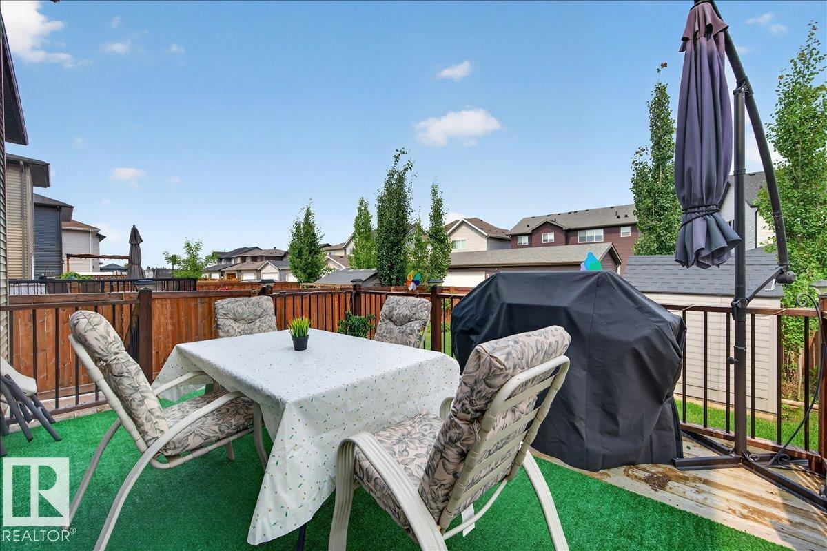 2709 Collins Crescent SW - 50