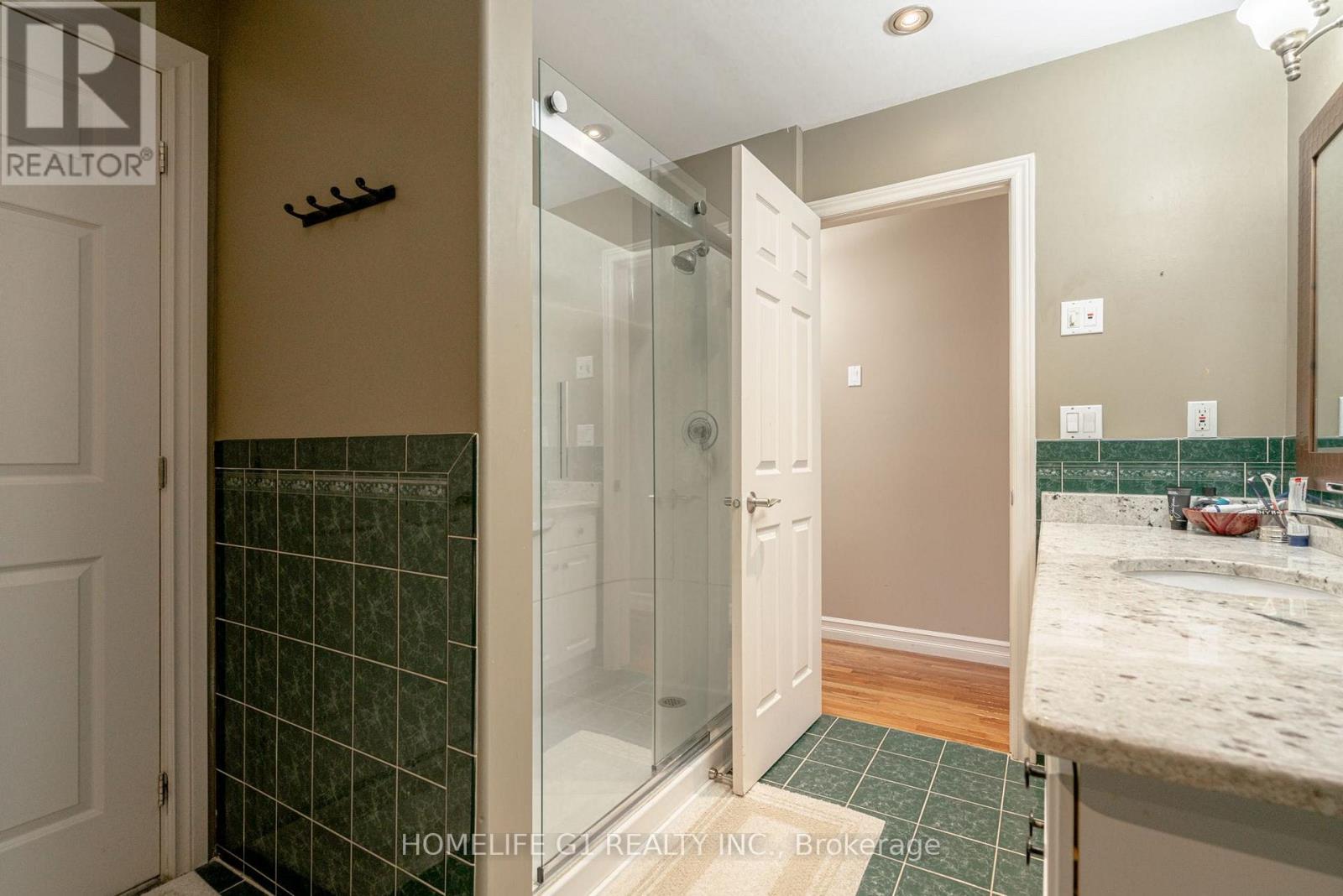 165 ELLISON AVENUE - 20