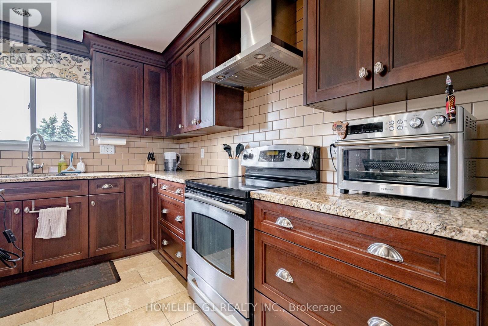 165 ELLISON AVENUE - 9