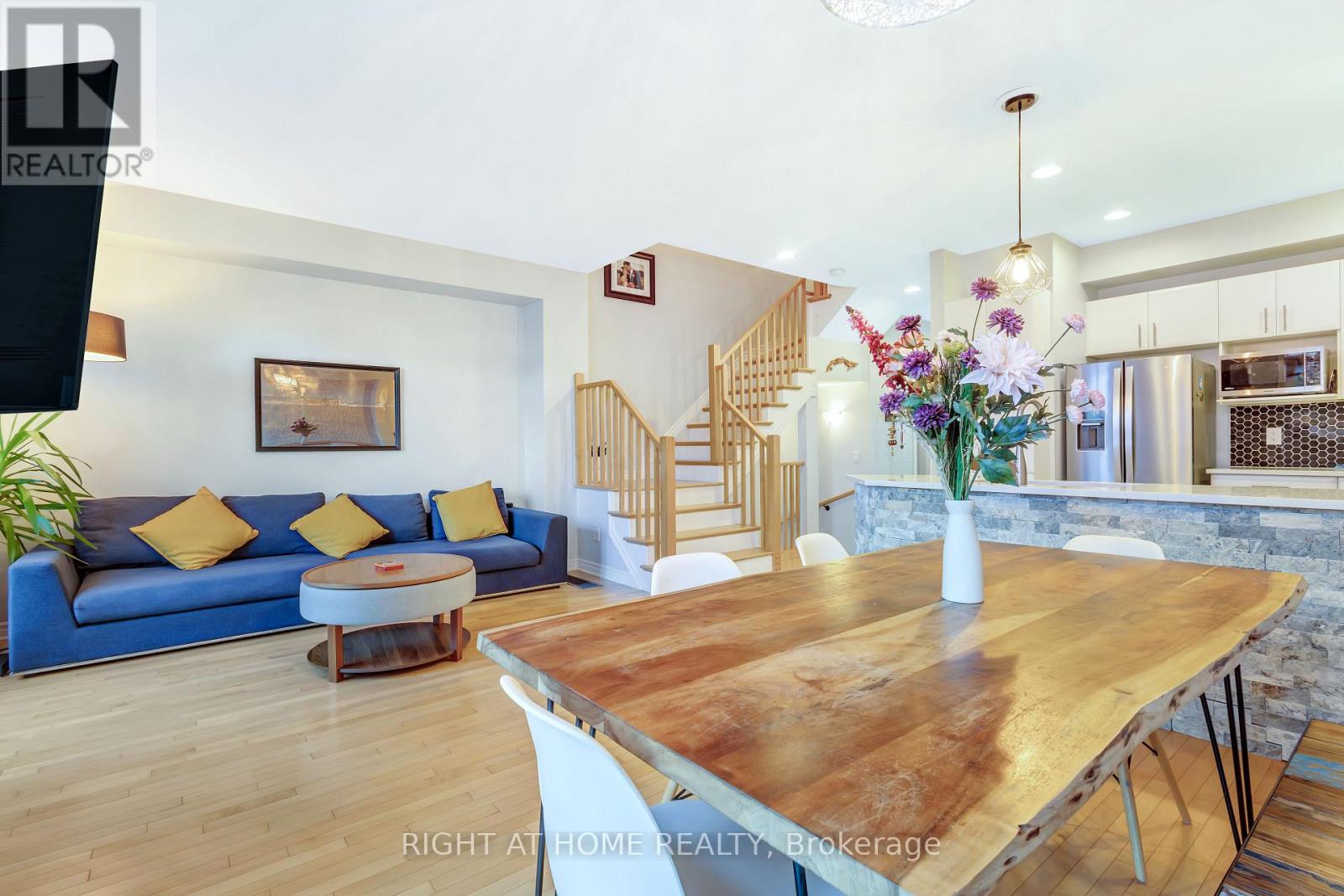 356 KINGBROOK DRIVE - 5