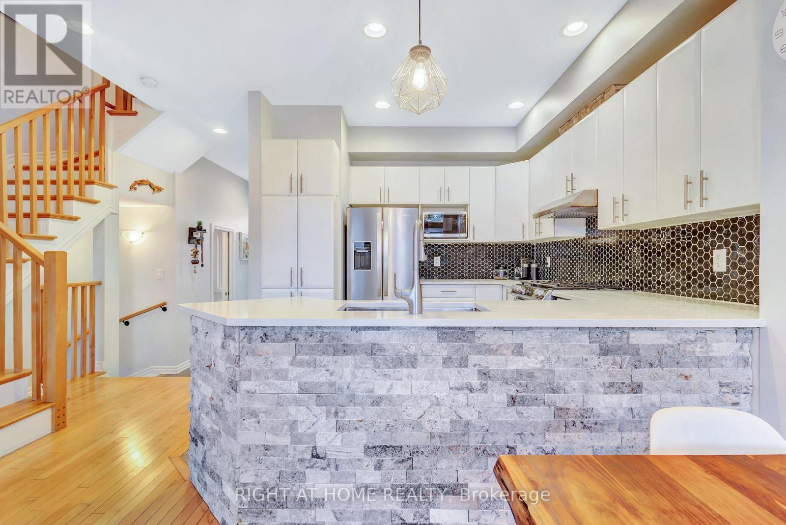 356 KINGBROOK DRIVE - 6