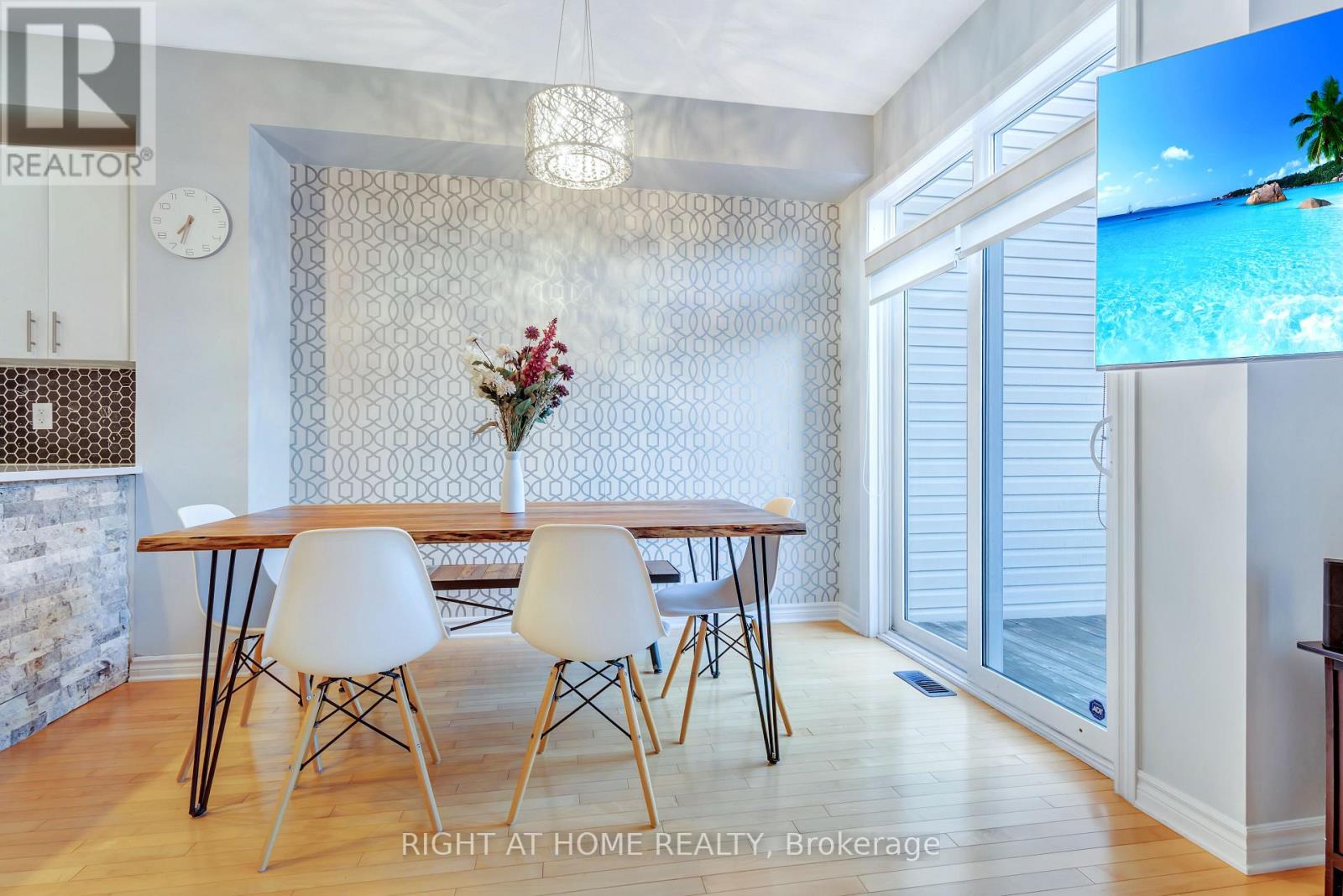 356 KINGBROOK DRIVE - 9