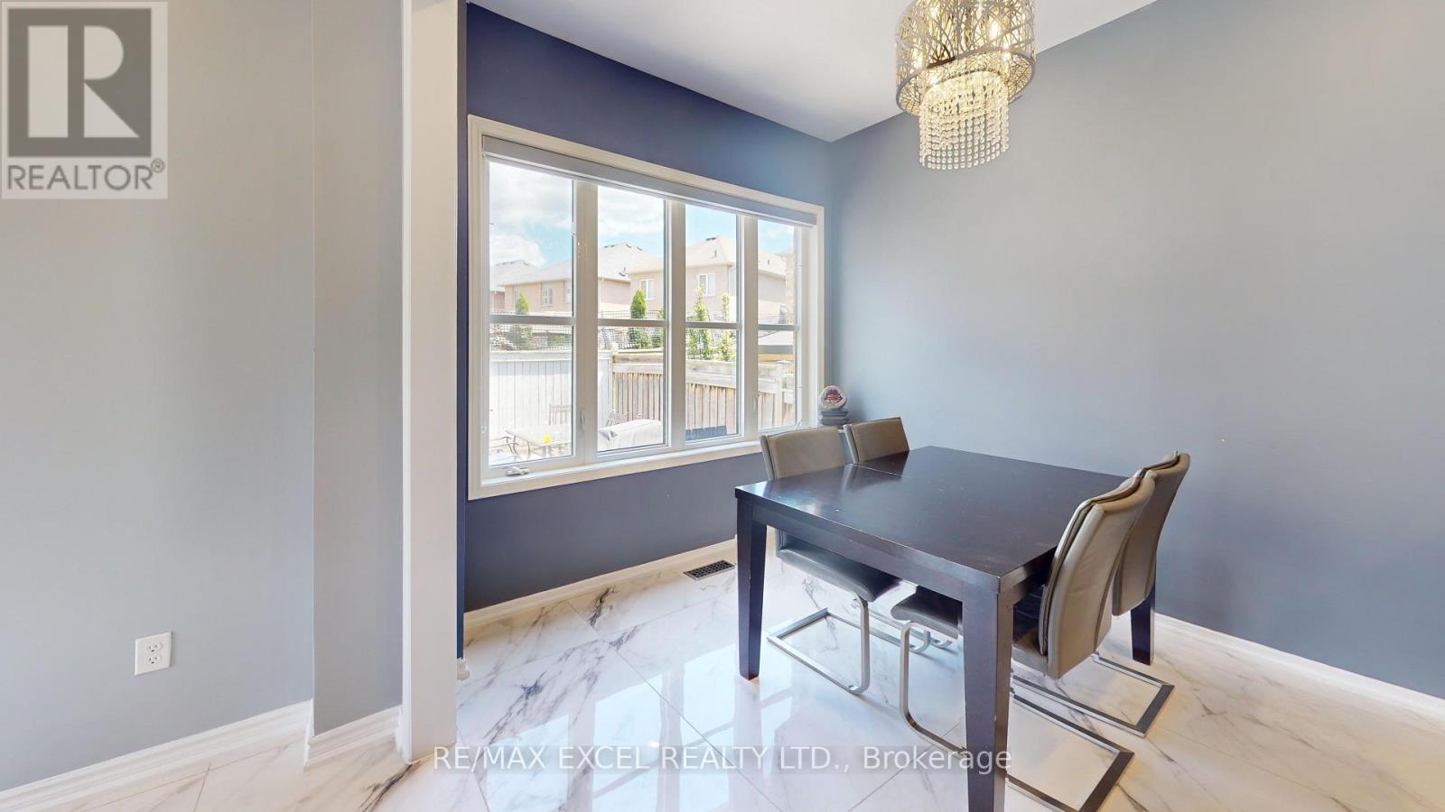 221 DELBERT CIRCLE - 14