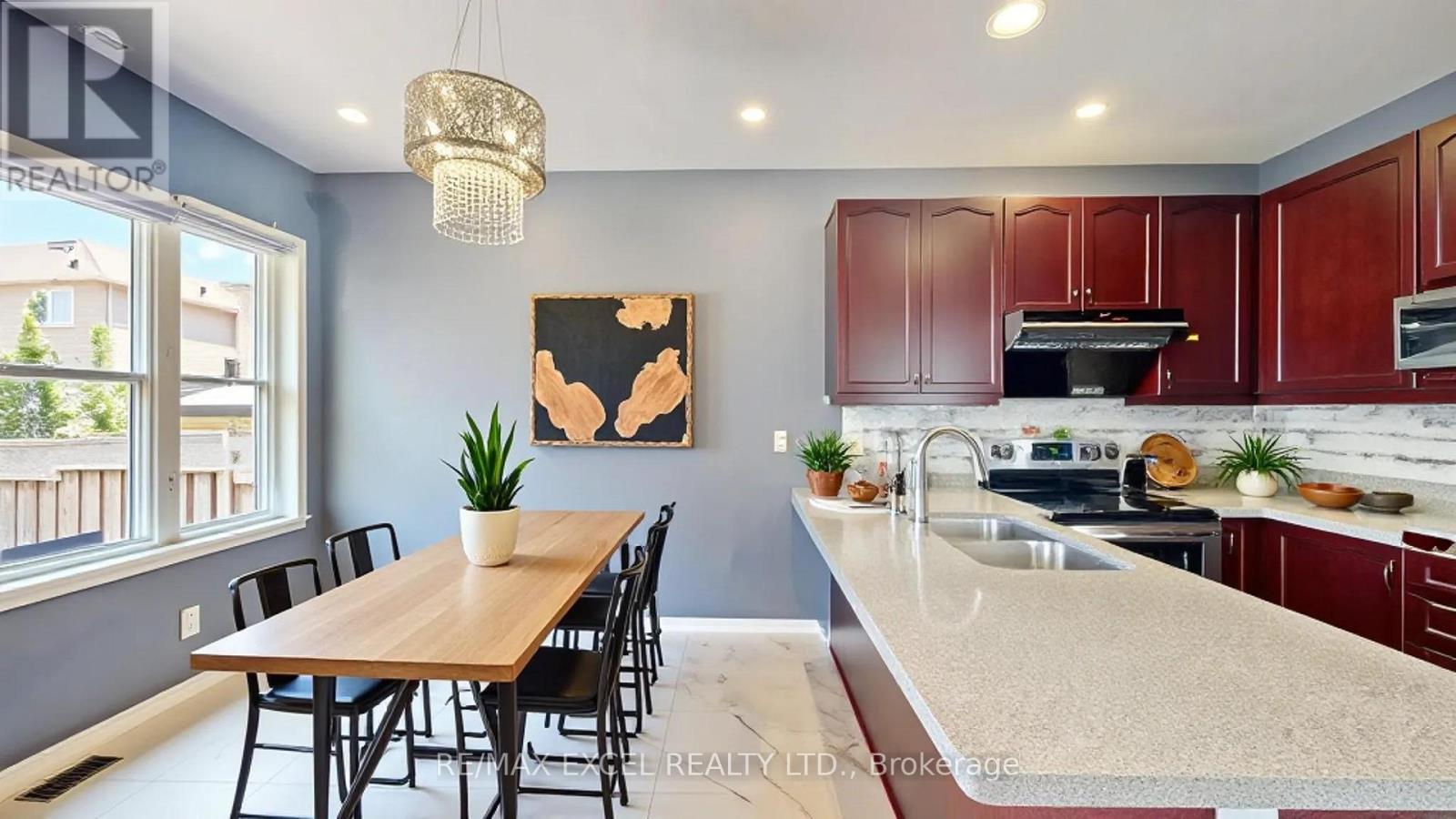 221 DELBERT CIRCLE - 16