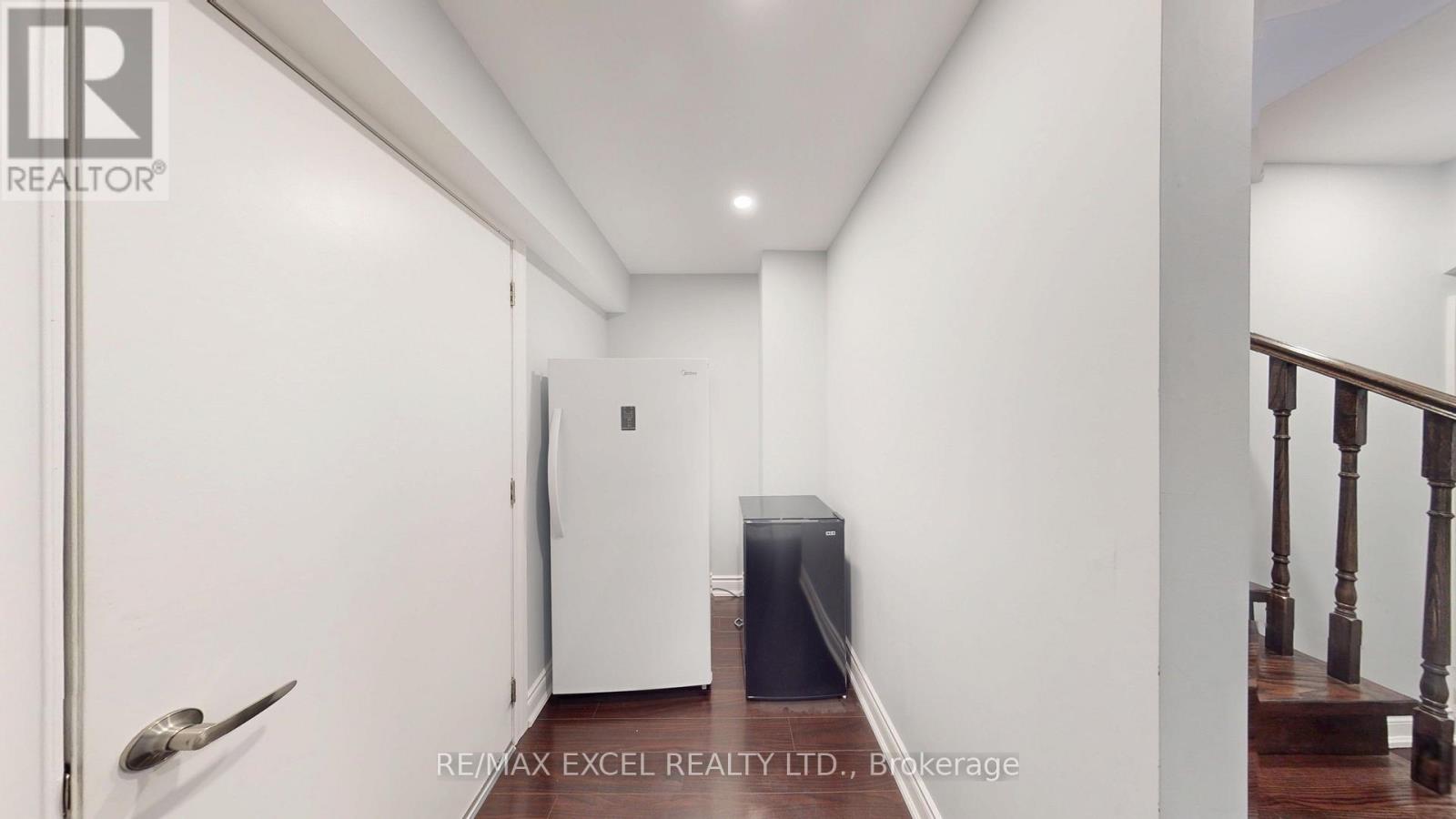 221 DELBERT CIRCLE - 43