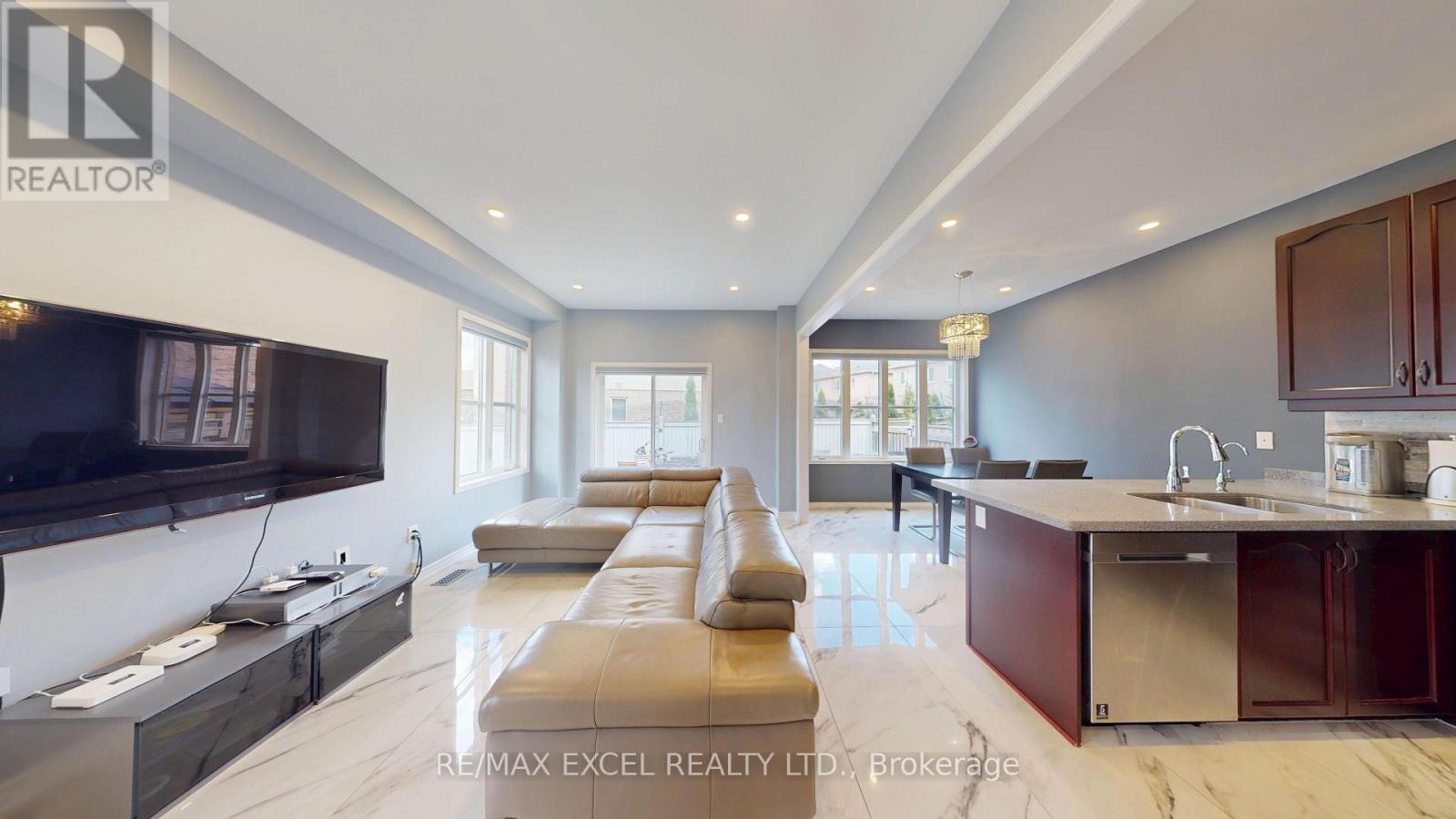 221 DELBERT CIRCLE - 8
